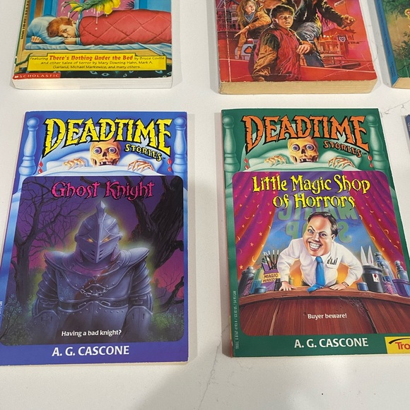 Lot of 11 Vintage Halloween Scary Stories Story Books Paperback Creepy Tales - Picture 6 of 8